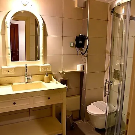 Messaria Hotel 3*